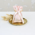 Carica l'immagine nel visualizzatore della galleria, Sacchetti portaconfetti ELEGANT con charms bimba