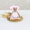 Carica l'immagine nel visualizzatore della galleria, Sacchetto portaconfetti ELEGANT con charms bimba