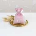 Carica l'immagine nel visualizzatore della galleria, Sacchetto portaconfetti SOFT con charms bimba